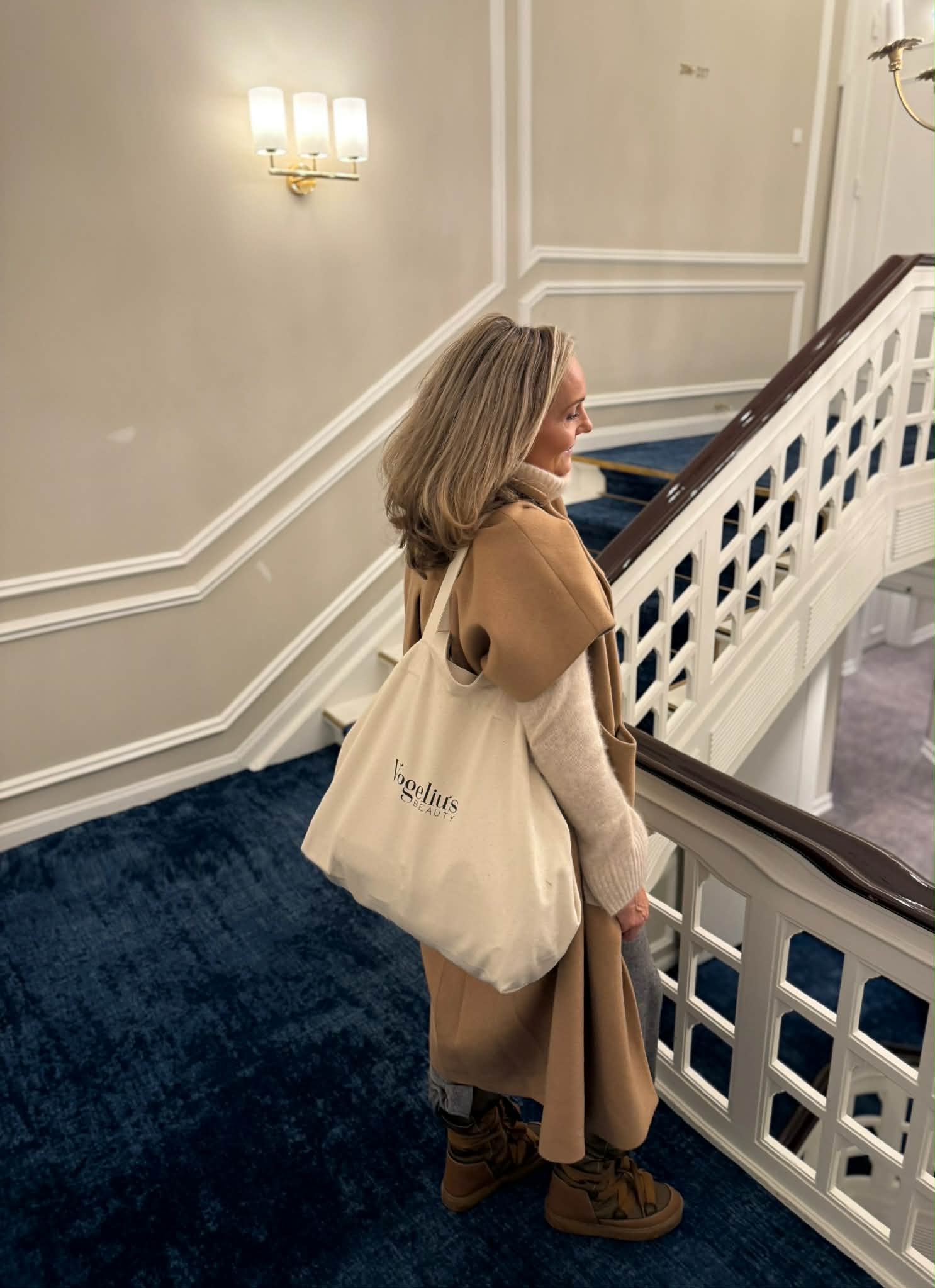 Vogelius Beauty Shopper Mulepose Natural