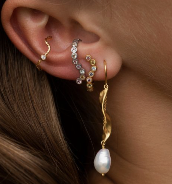 Stine A Long Twisted Earring med Baroque Perle Guldbelagt - Billede 2
